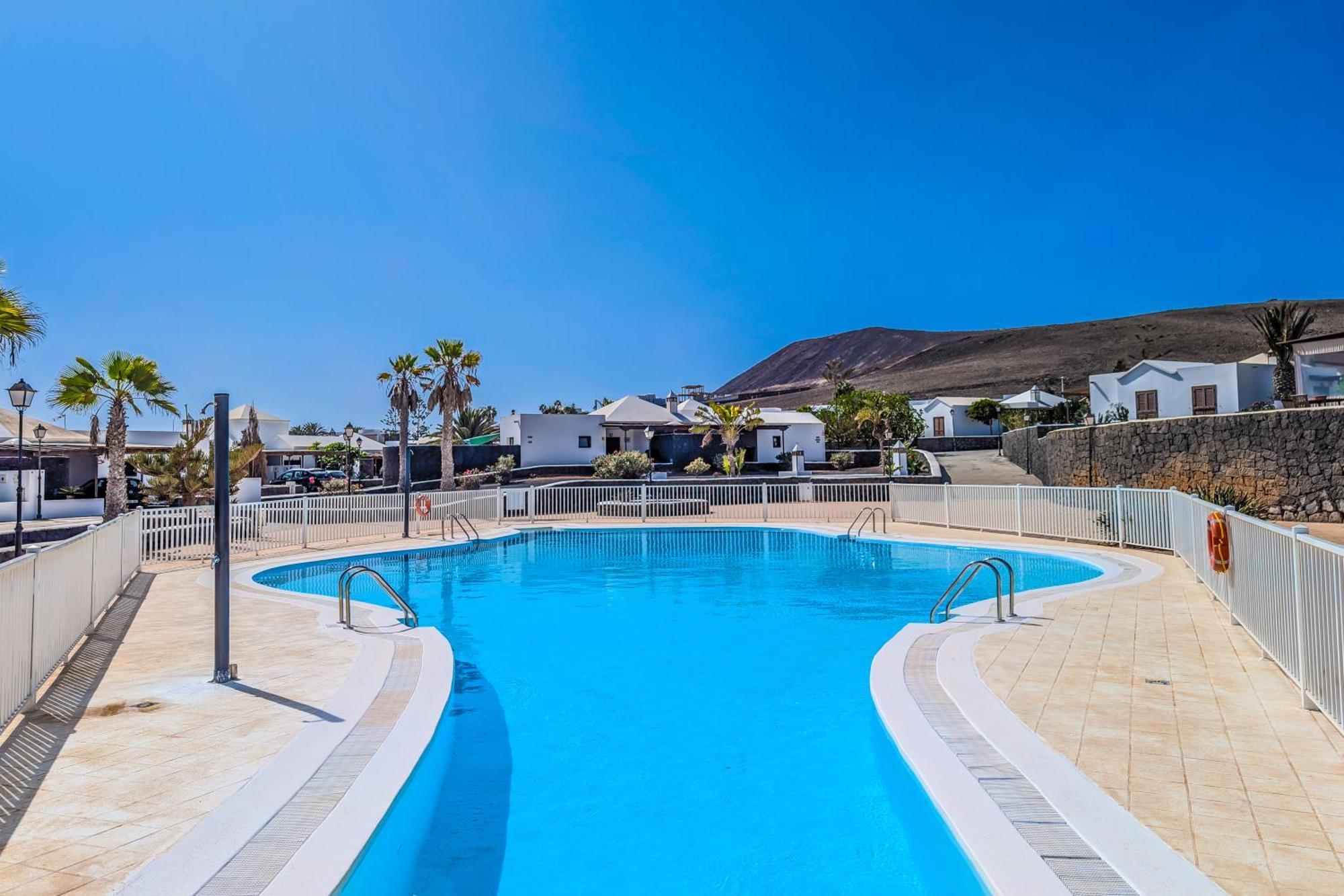 Villa Axular With Heated Private Pool Playa Blanca  Exteriör bild